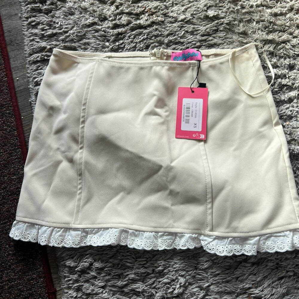 NWT Edikted mini skirt size xs